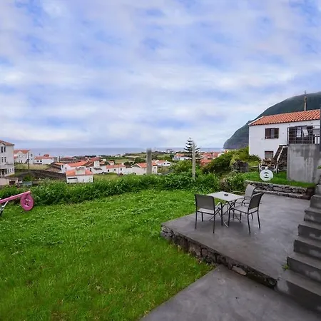 Monchique Islet View House T1 *